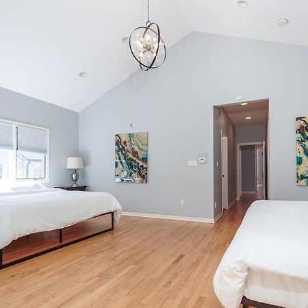 הוילה Eclectic Stylish And Cozy Milwaukee Unit מראה חיצוני תמונה