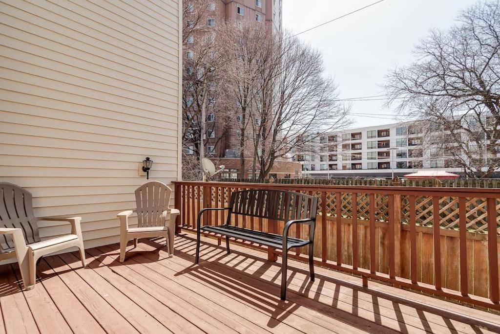 הוילה Eclectic Stylish And Cozy Milwaukee Unit מראה חיצוני תמונה